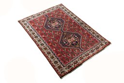 Close-up detail of 2000s Shiraz rug from Iran / Persia showing Wool weave