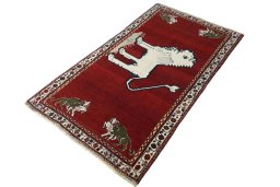 Corner detail of 2000s Shiraz rug showing border pattern and Wool pile
