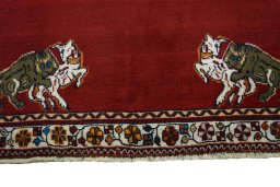 Central medallion detail of 2000s Shiraz rug from Iran / Persia