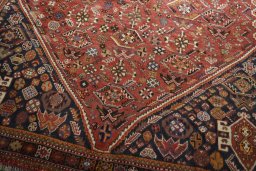Close-up detail of 2000s Shiraz rug from Iran / Persia showing Wool weave