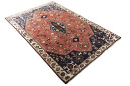 Close-up detail of 2000s Shiraz rug from Iran / Persia showing Wool weave