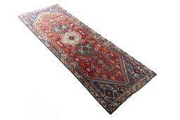 Close-up detail of 2000s Shiraz rug from Iran / Persia showing Wool weave