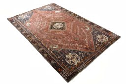 Close-up detail of 2000s Shiraz rug from Iran / Persia showing Wool weave
