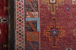 Close-up detail of 2000s Shiraz rug from Iran / Persia showing Wool weave