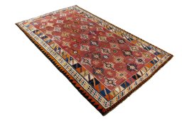 Close-up detail of 2000s Shiraz rug from Iran / Persia showing Wool weave