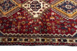Close-up detail of 2000s Shiraz rug from Iran / Persia showing Wool weave
