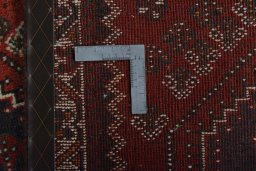 Close-up detail of 2000s Shiraz rug from Iran / Persia showing Wool weave