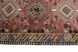 Close-up detail of 2000s Shiraz rug from Iran / Persia showing Wool weave