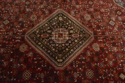 Central medallion detail of 2000s Shiraz rug from Iran / Persia