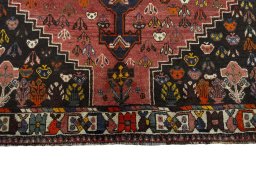 Central medallion detail of 1970s Shiraz rug from Iran / Persia