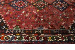 Close-up detail of 1970s Shiraz rug from Iran / Persia showing Wool weave