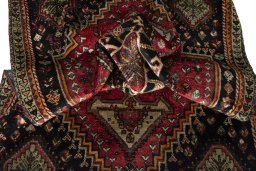 Close-up detail of 1970s Shiraz rug from Iran / Persia showing Wool weave
