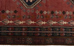 Close-up detail of 2000s Shiraz rug from Iran / Persia showing Wool weave
