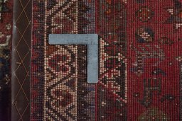 Close-up detail of 2000s Shiraz rug from Iran / Persia showing Wool weave