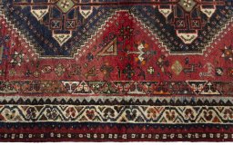 Close-up detail of 2000s Shiraz rug from Iran / Persia showing Wool weave