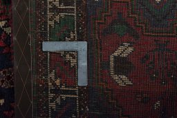 Close-up detail of 2000s Shiraz rug from Iran / Persia showing Wool weave