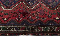Close-up detail of 2000s Shiraz rug from Iran / Persia showing Wool weave