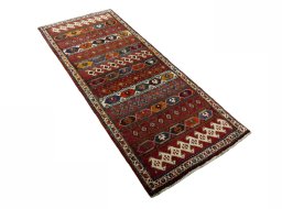Close-up detail of 2000s Shiraz rug from Iran / Persia showing Wool weave