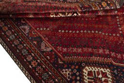 Close-up detail of 2000s Shiraz rug from Iran / Persia showing Wool weave