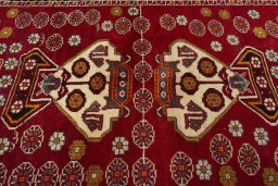 Central medallion detail of 2000s Shiraz rug from Iran / Persia