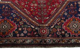 Close-up detail of 2000s Shiraz rug from Iran / Persia showing Wool weave