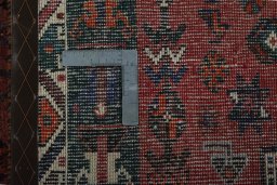 Close-up detail of 2000s Shiraz rug from Iran / Persia showing Wool weave