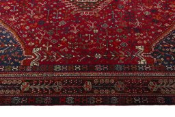 Corner detail of 1970s Shiraz rug showing border pattern and Wool pile
