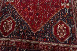 Close-up detail of 1970s Shiraz rug from Iran / Persia showing Wool weave