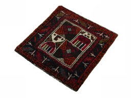 Corner detail of 2000s Shiraz rug showing border pattern and Wool pile