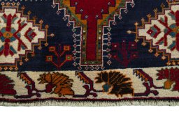 Close-up detail of 2000s Shiraz rug from Iran / Persia showing Wool weave