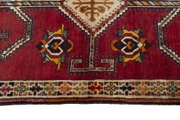 Full view of 2000s Shiraz rug from Iran / Persia, 187 × 115 cm in Red tones