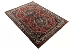 Close-up detail of 2000s Shiraz rug from Iran / Persia showing Wool weave