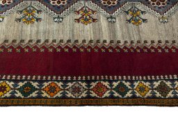 Close-up detail of 2000s Shiraz rug from Iran / Persia showing Wool weave