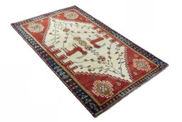 Close-up detail of 2000s Shiraz rug from Iran / Persia showing Wool weave