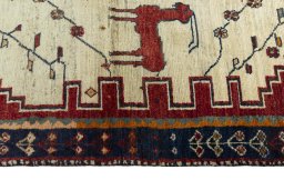 Close-up detail of 2000s Shiraz rug from Iran / Persia showing Wool weave
