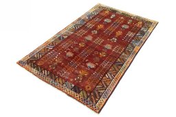 Corner detail of 2000s Shiraz rug showing border pattern and Wool pile