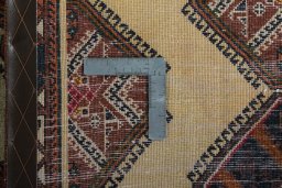 Close-up detail of 2000s Shiraz rug from Iran / Persia showing Wool weave