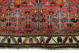 Central medallion detail of 2000s Shiraz rug from Iran / Persia