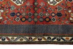 Close-up detail of 2000s Shiraz rug from Iran / Persia showing Wool weave