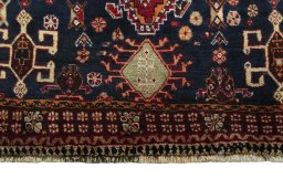 Close-up detail of 2000s Shiraz rug from Iran / Persia showing Wool weave
