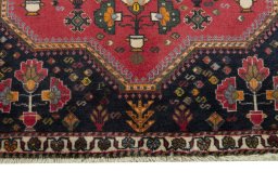 Close-up detail of 2000s Shiraz rug from Iran / Persia showing Wool weave