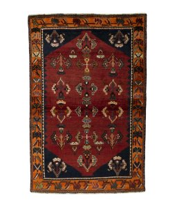 Full view of 2000s Shiraz rug from Iran / Persia, 182 × 120 cm in Red tones