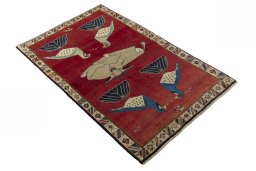 Close-up detail of 2000s Shiraz rug from Iran / Persia showing Wool weave
