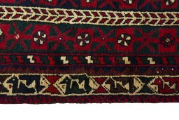 Close-up detail of 2000s Shiraz rug from Iran / Persia showing Wool weave