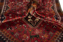 Close-up detail of 1970s Shiraz rug from Iran / Persia showing Wool weave