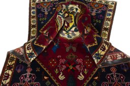 Close-up detail of 2000s Shiraz rug from Iran / Persia showing Wool weave
