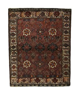 Full view of 1970s Shiraz rug from Iran / Persia, 146 × 117 cm in Red tones