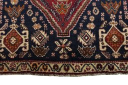 Close-up detail of 2000s Shiraz rug from Iran / Persia showing Wool weave