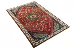 Close-up detail of 2000s Shiraz rug from Iran / Persia showing Wool weave
