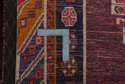 Close-up detail of 1970s Shiraz rug from Iran / Persia showing Wool weave